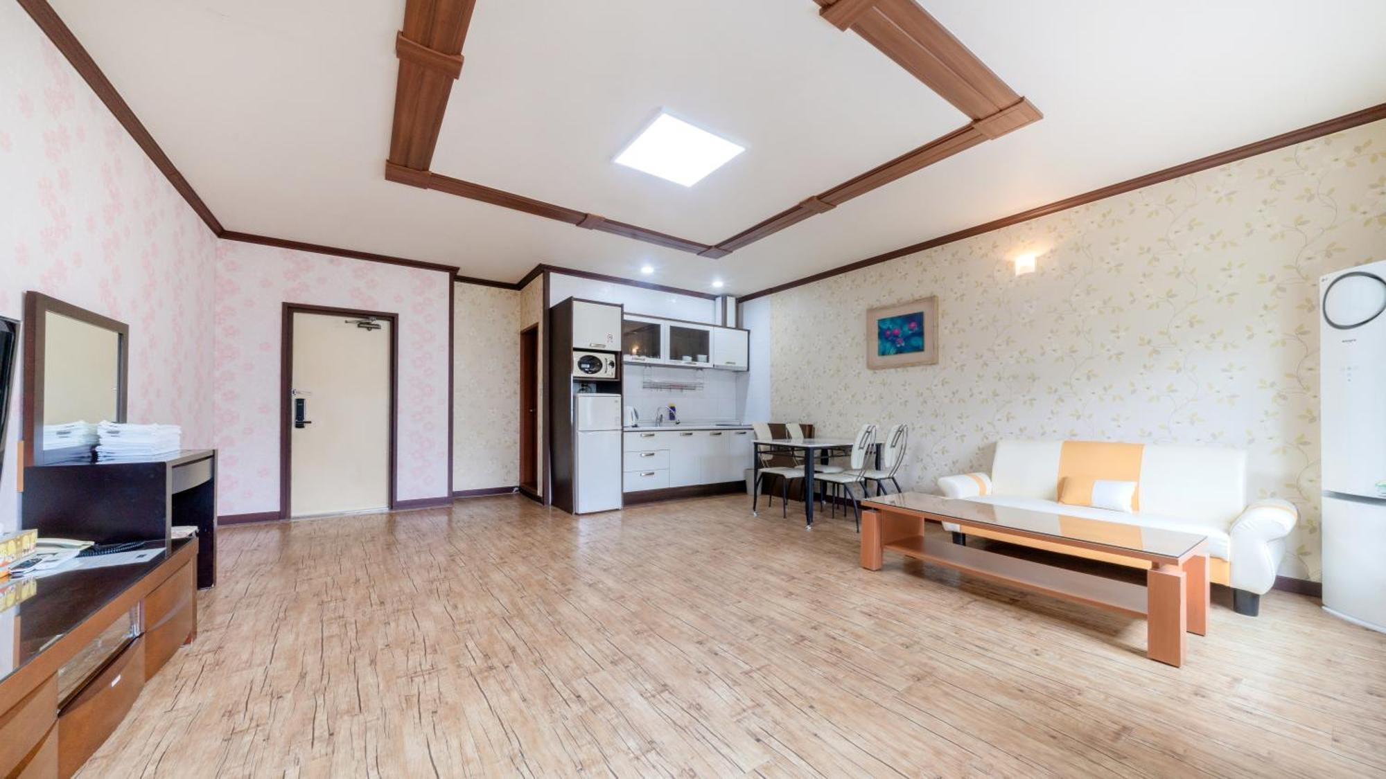 Grim Resort Csedzsu Kültér fotó