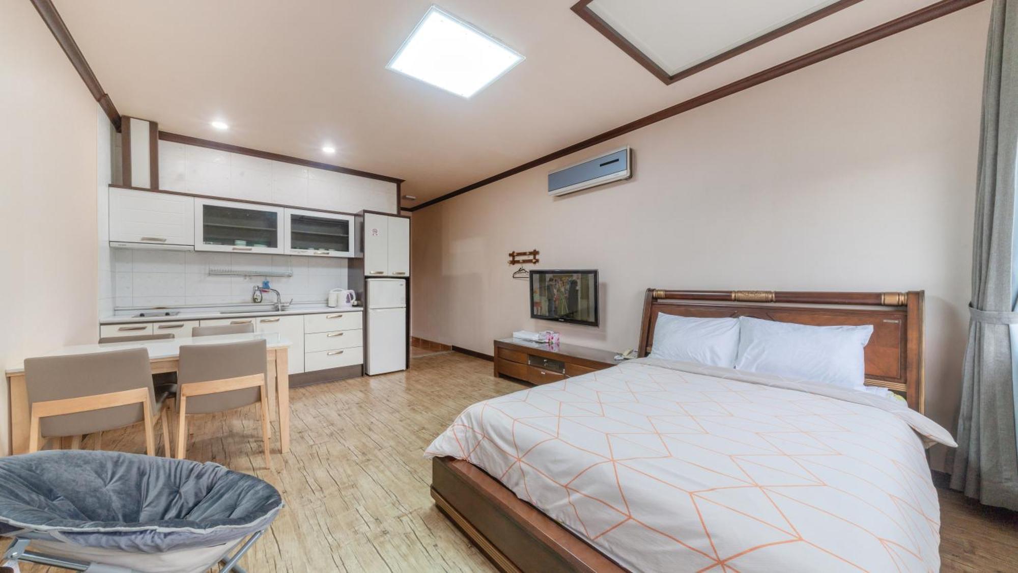 Grim Resort Csedzsu Kültér fotó